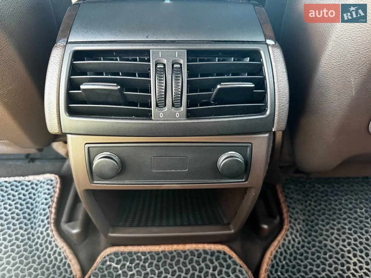 2011 BMW X5 - мініатюра 26