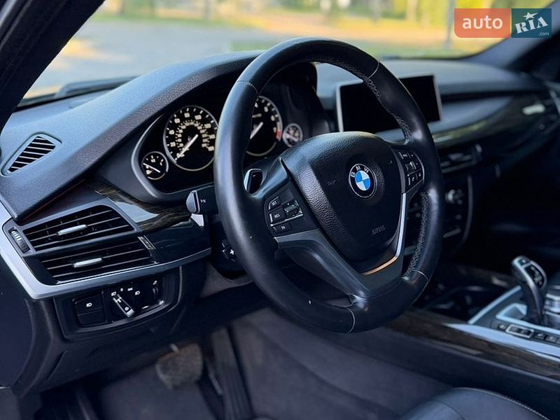Позашляховик / Кросовер BMW X5 2017 в Лубнах