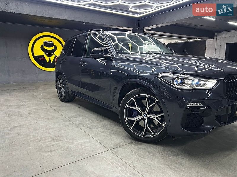Внедорожник / Кроссовер BMW X5 2019 в Черновцах