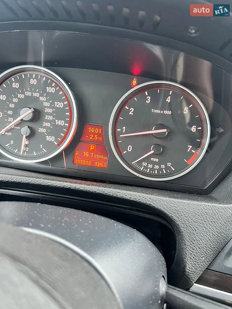 2010 BMW X5 - мініатюра 10