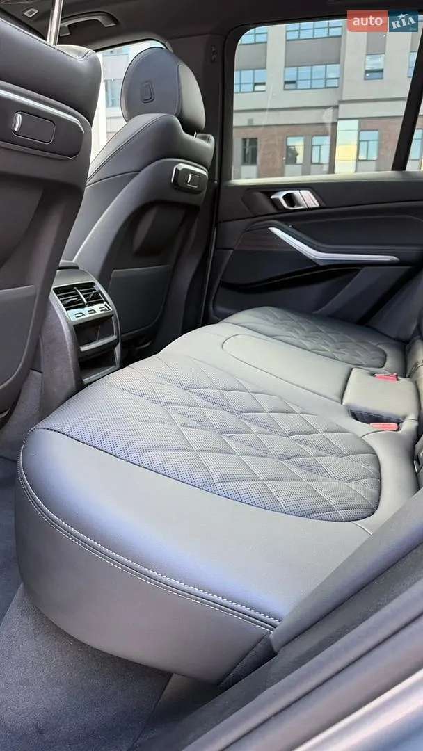 2025 BMW X5 - мініатюра 33