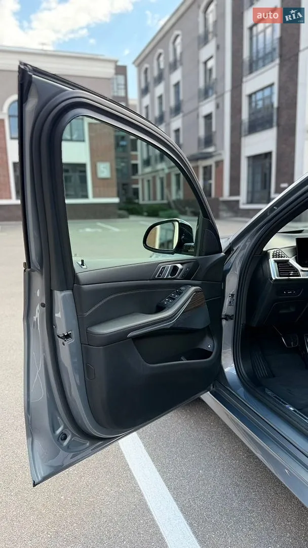 2025 BMW X5 - мініатюра 43