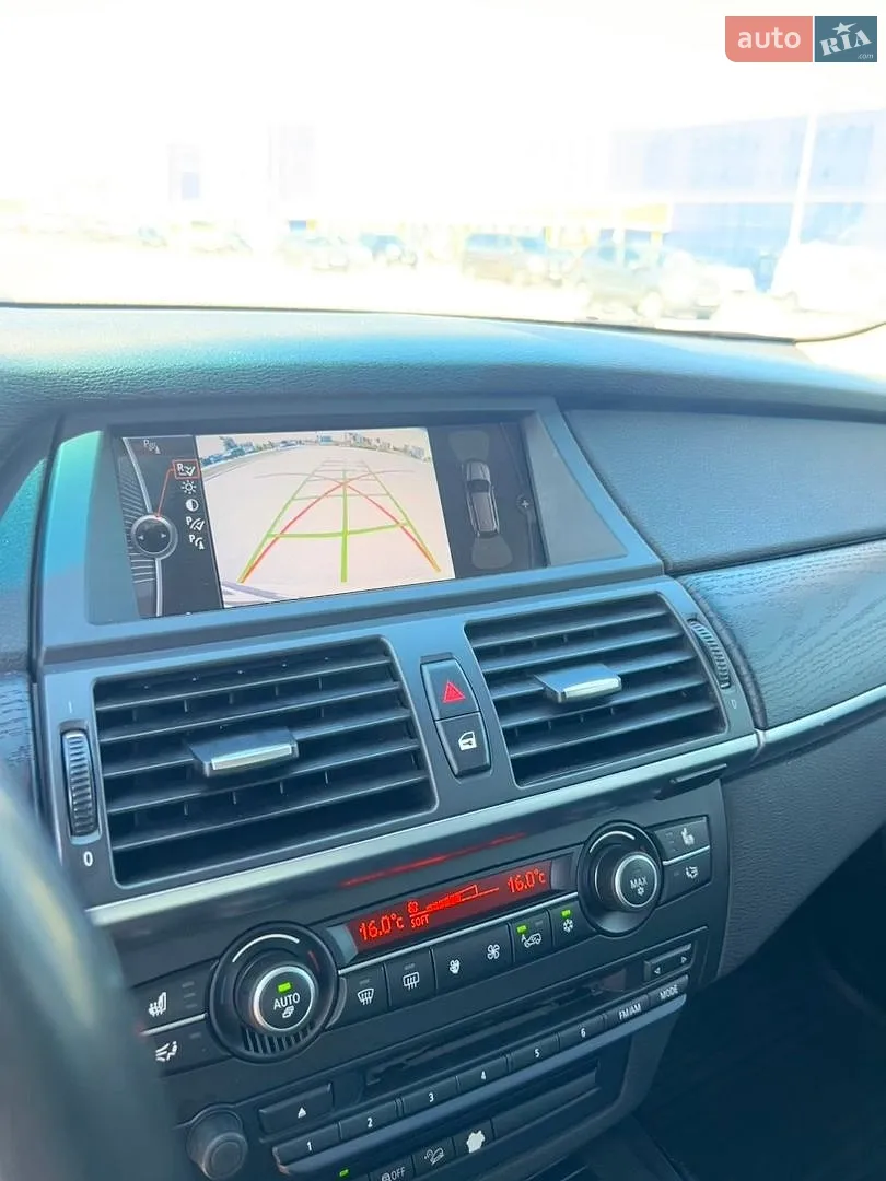 2010 BMW X5 - мініатюра 21