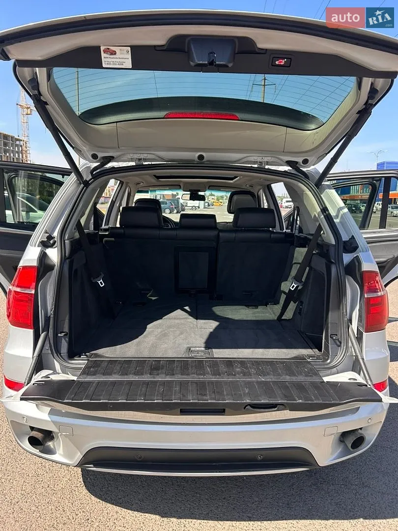 2010 BMW X5 - мініатюра 8