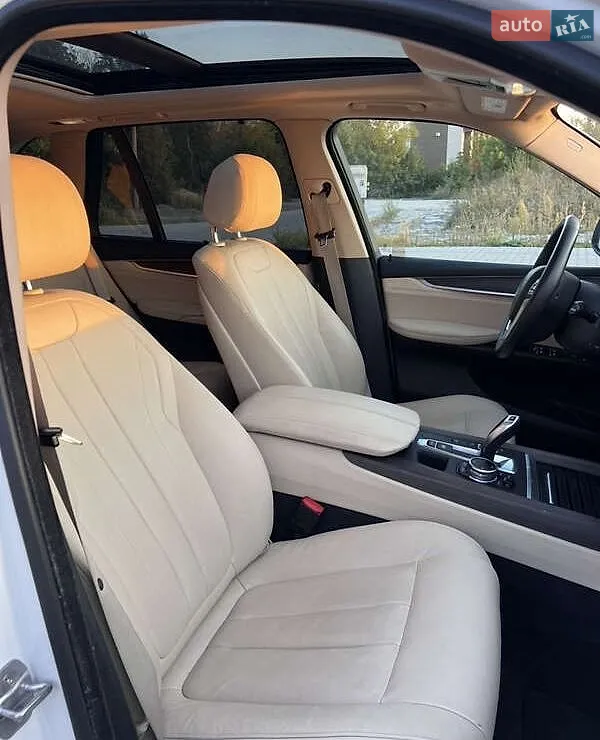 2015 BMW X5 - мініатюра 14