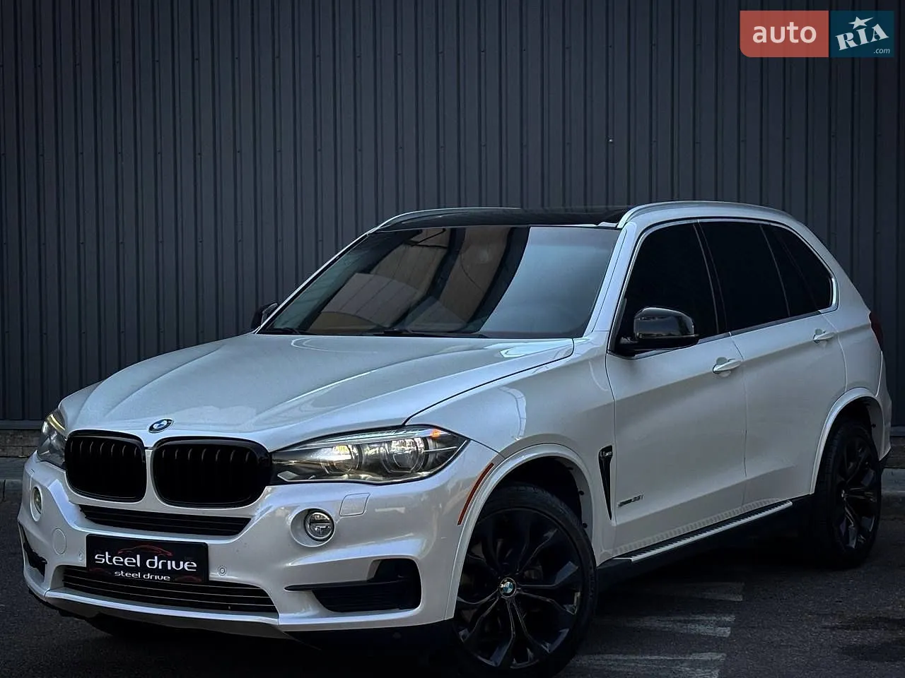 2016 BMW X5 - мініатюра 14