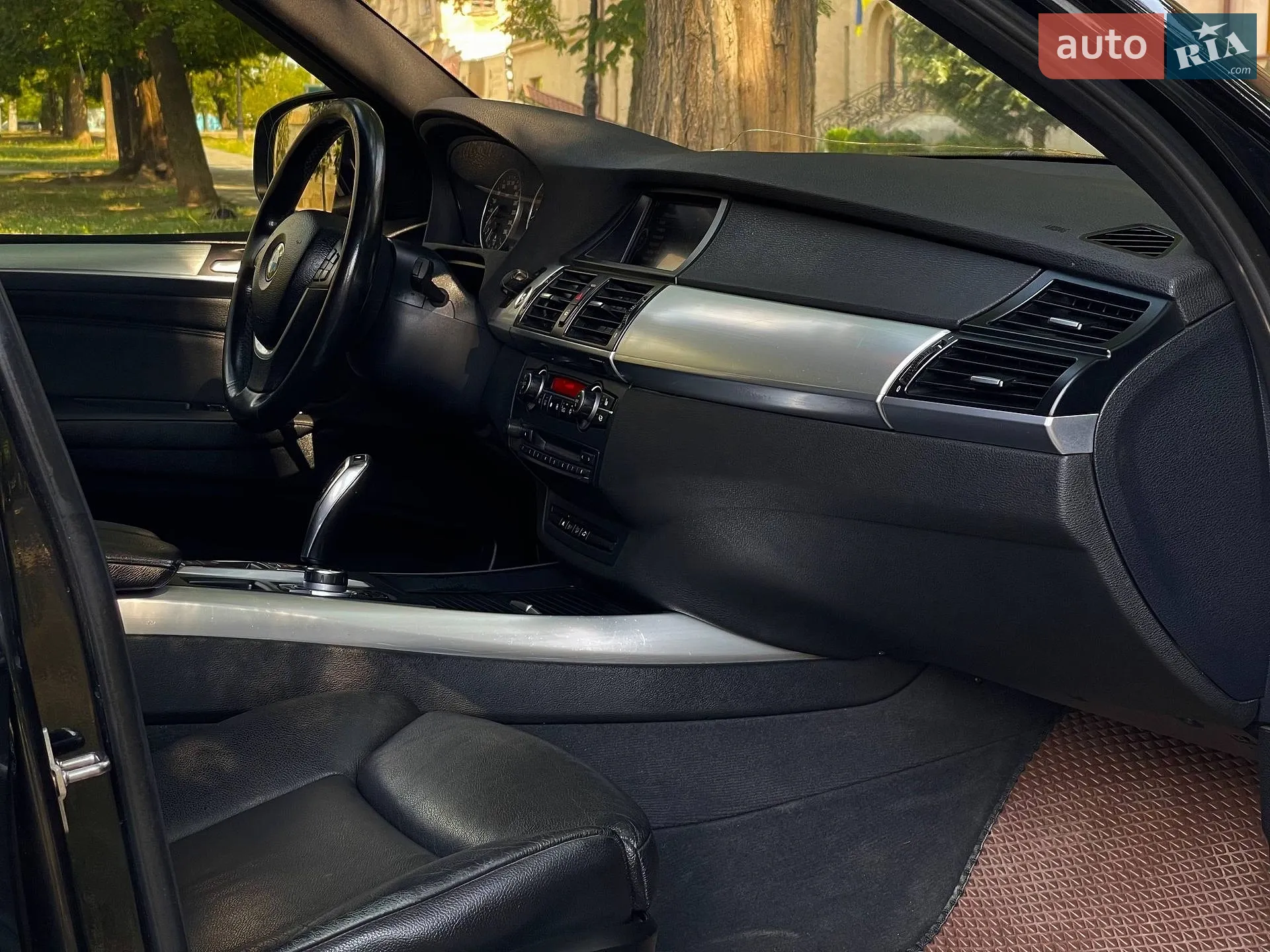 2010 BMW X5 - мініатюра 23