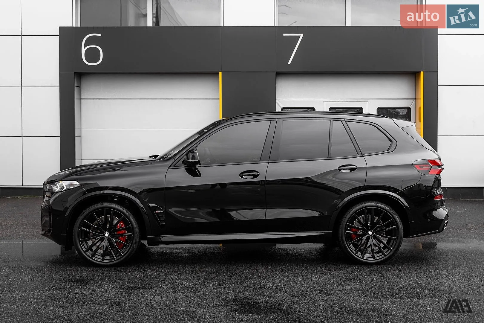 2025 BMW X5 - фото 1