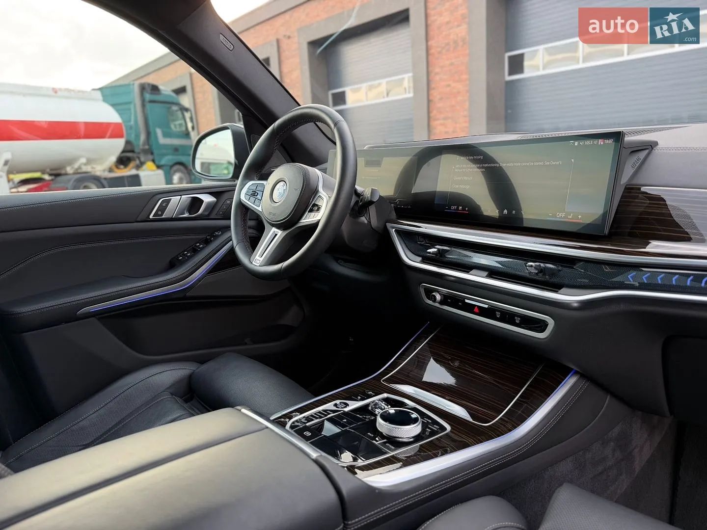 2025 BMW X5 - мініатюра 17
