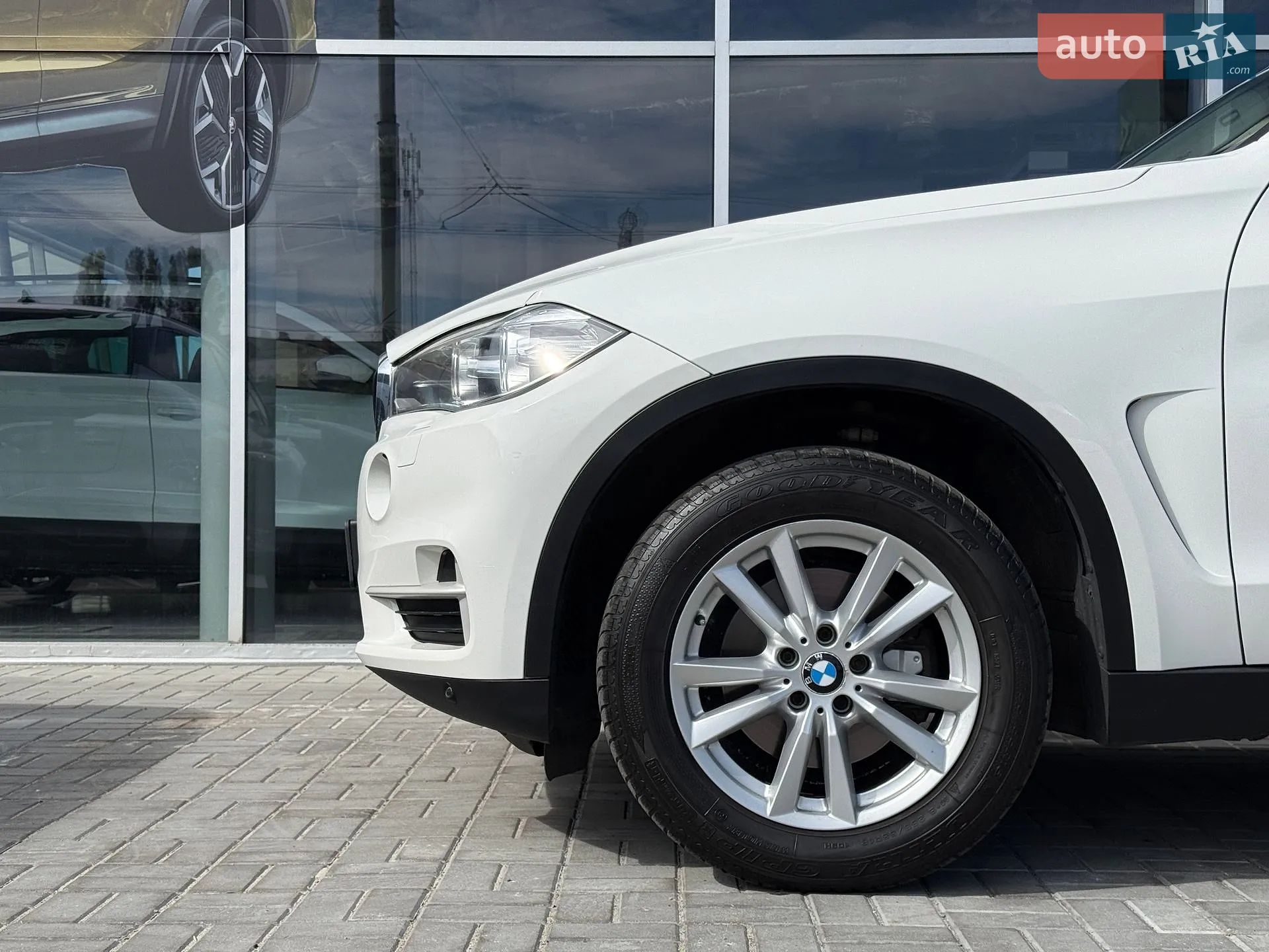 2018 BMW X5 - мініатюра 3