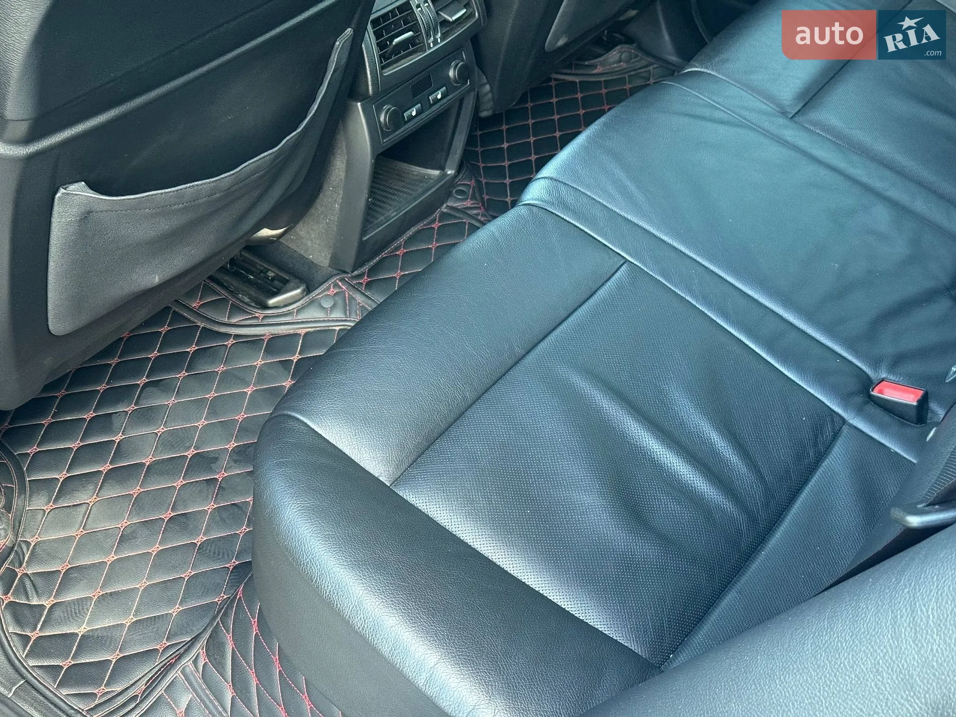 2011 BMW X5 - мініатюра 47