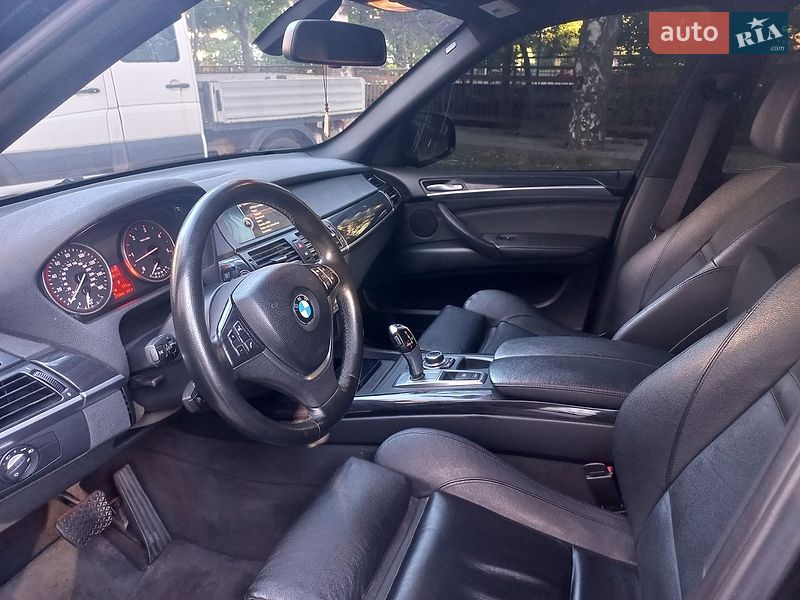 Внедорожник / Кроссовер BMW X5 2010 в Ивано-Франковске