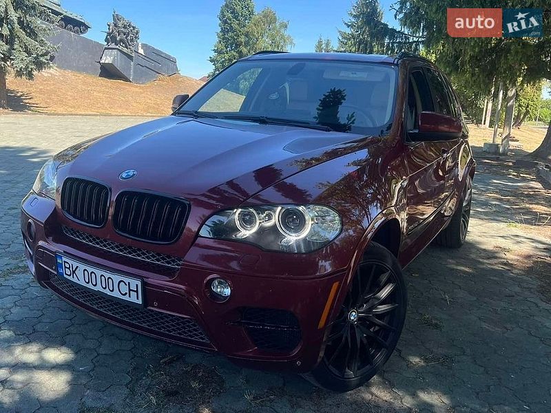 Внедорожник / Кроссовер BMW X5 2011 в Дубно