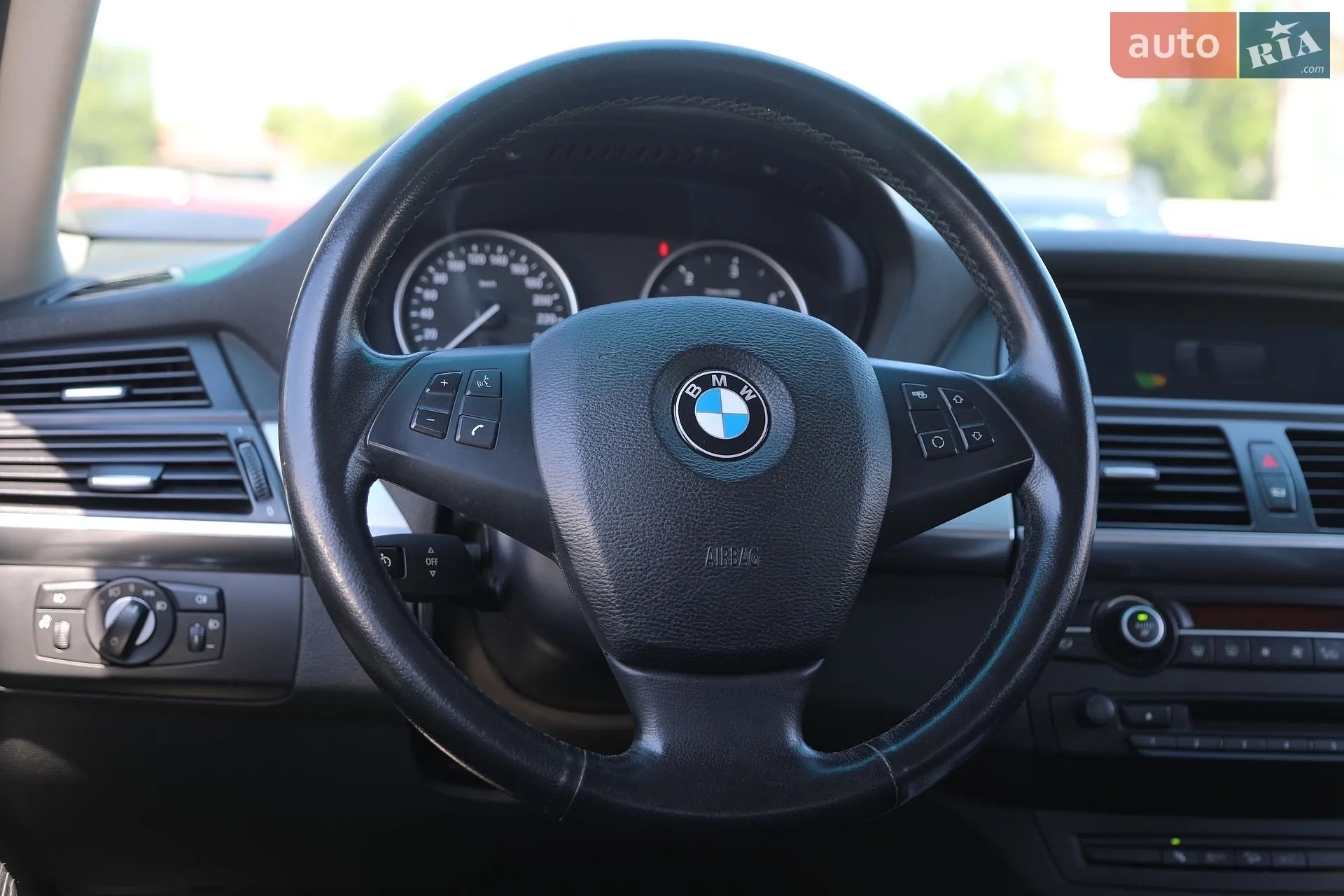 2010 BMW X5 - мініатюра 18