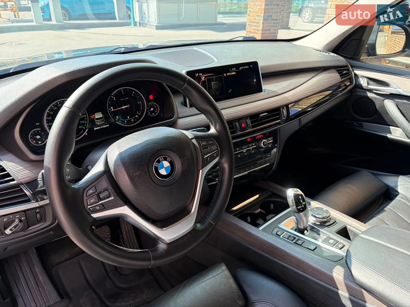 2016 BMW X5 - мініатюра 17