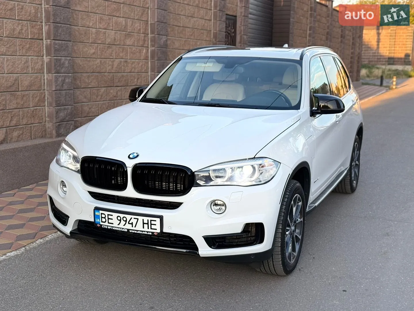 2016 BMW X5 - мініатюра 2