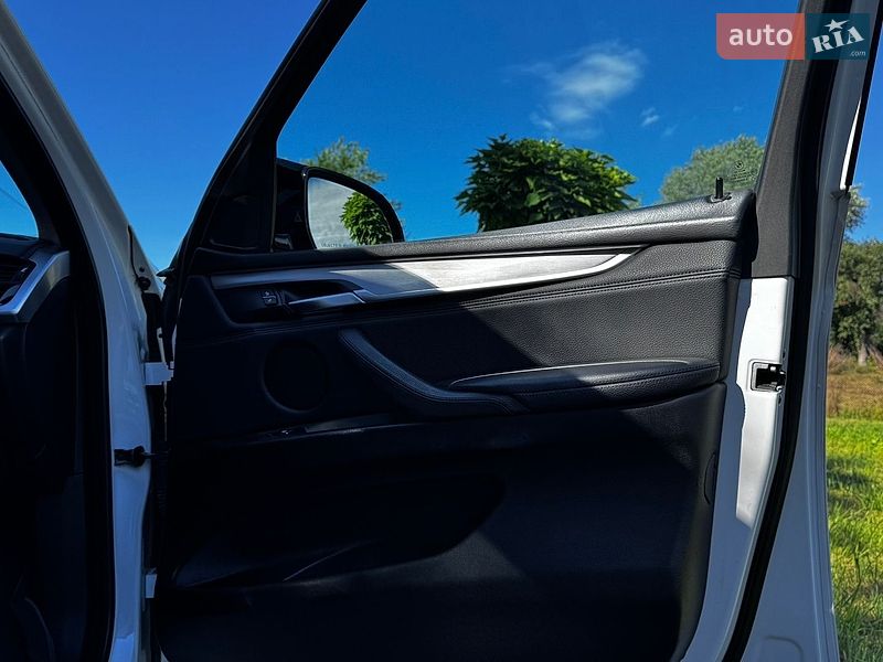 Внедорожник / Кроссовер BMW X5 2015 в Львове