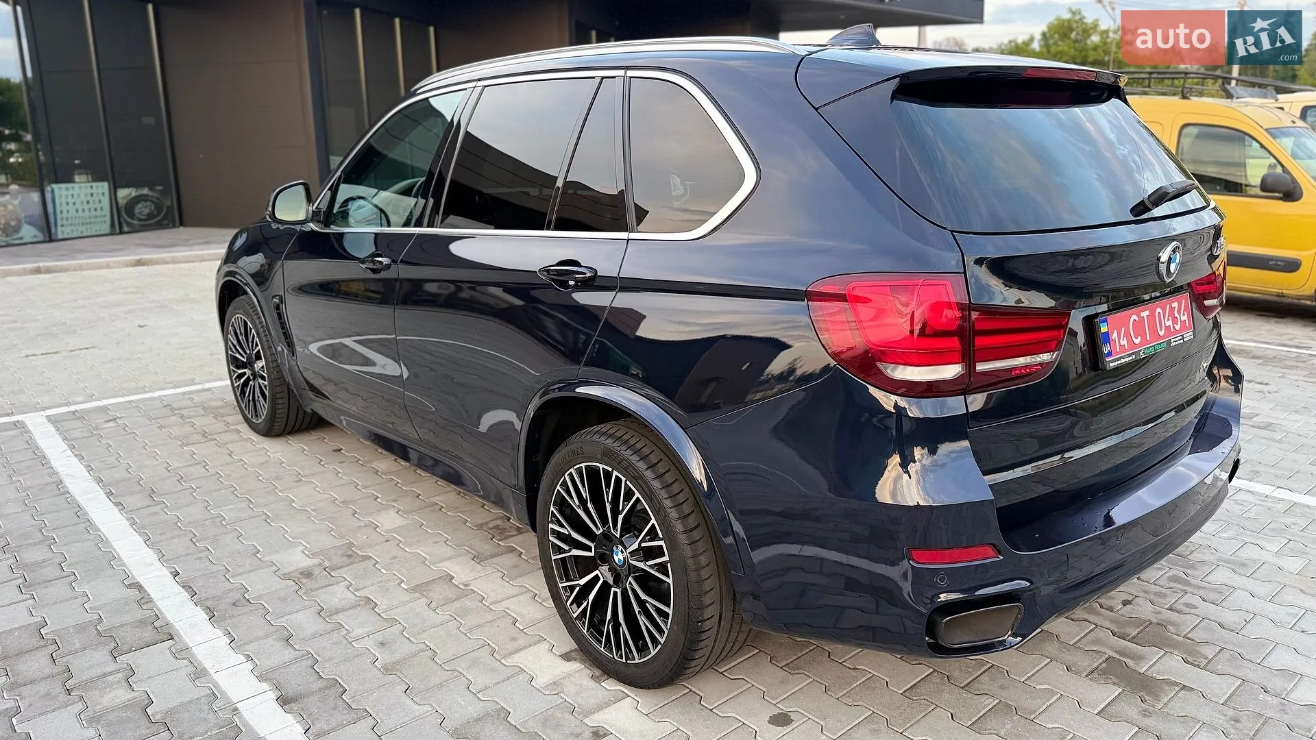 2015 BMW X5 - мініатюра 3