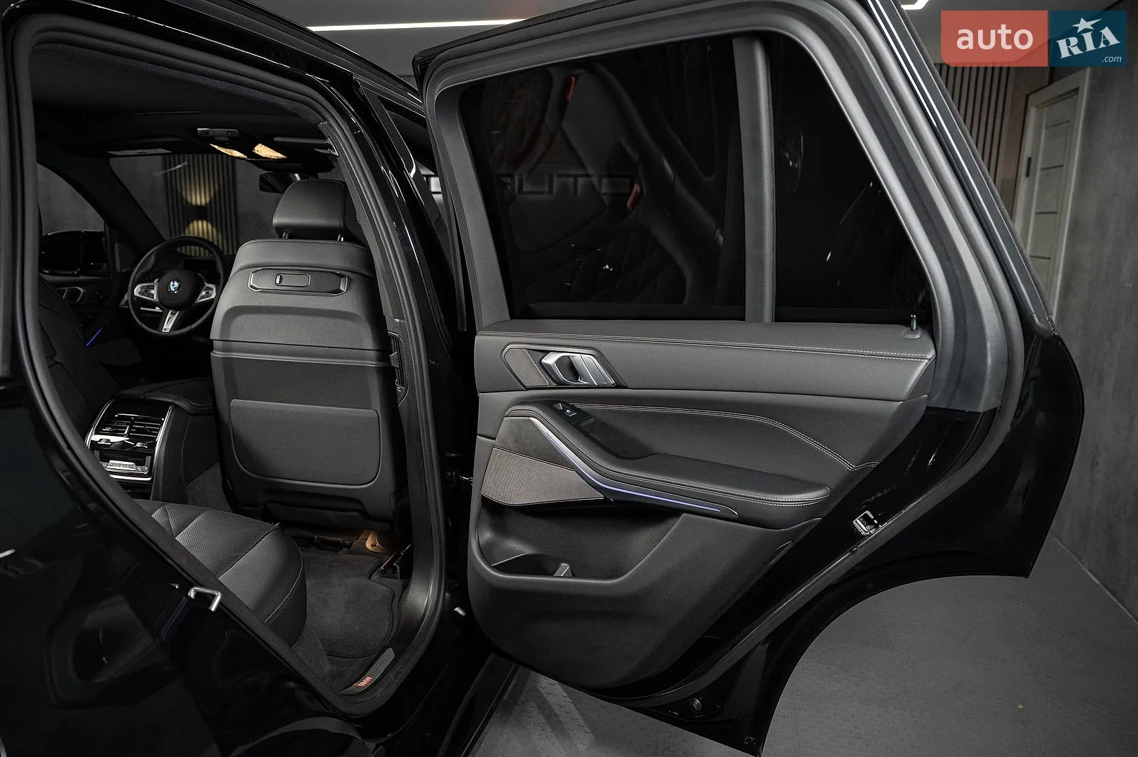 2025 BMW X5 - мініатюра 30