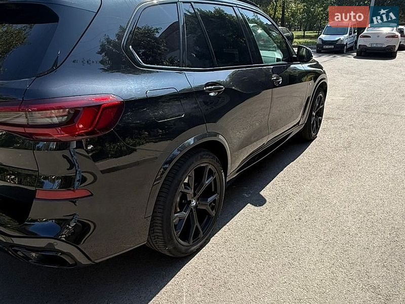 Позашляховик / Кросовер BMW X5 2019 в Луцьку