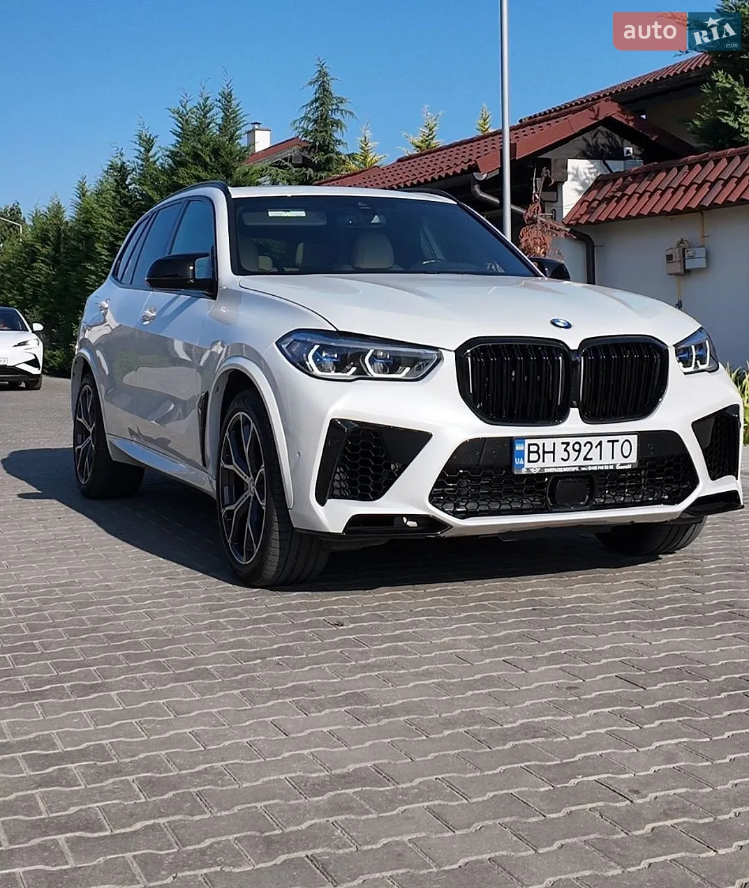 2022 BMW X5 - фото 1