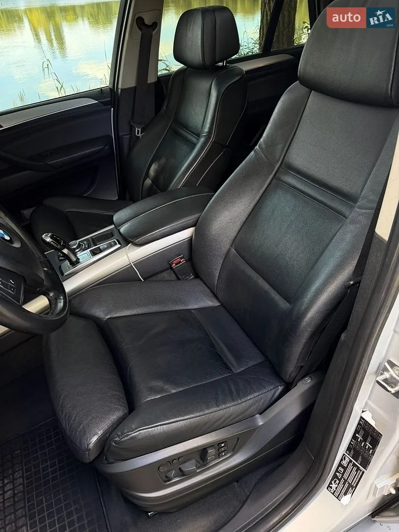2010 BMW X5 - мініатюра 14