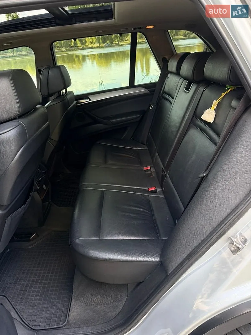 2010 BMW X5 - мініатюра 18
