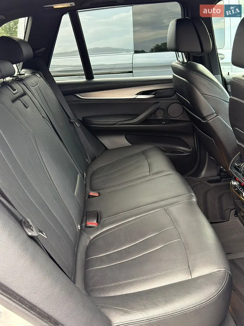 2015 BMW X5 - мініатюра 17