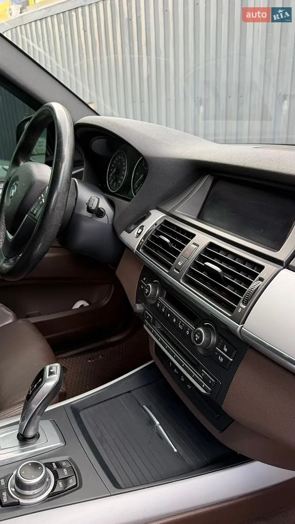 2010 BMW X5 - мініатюра 5