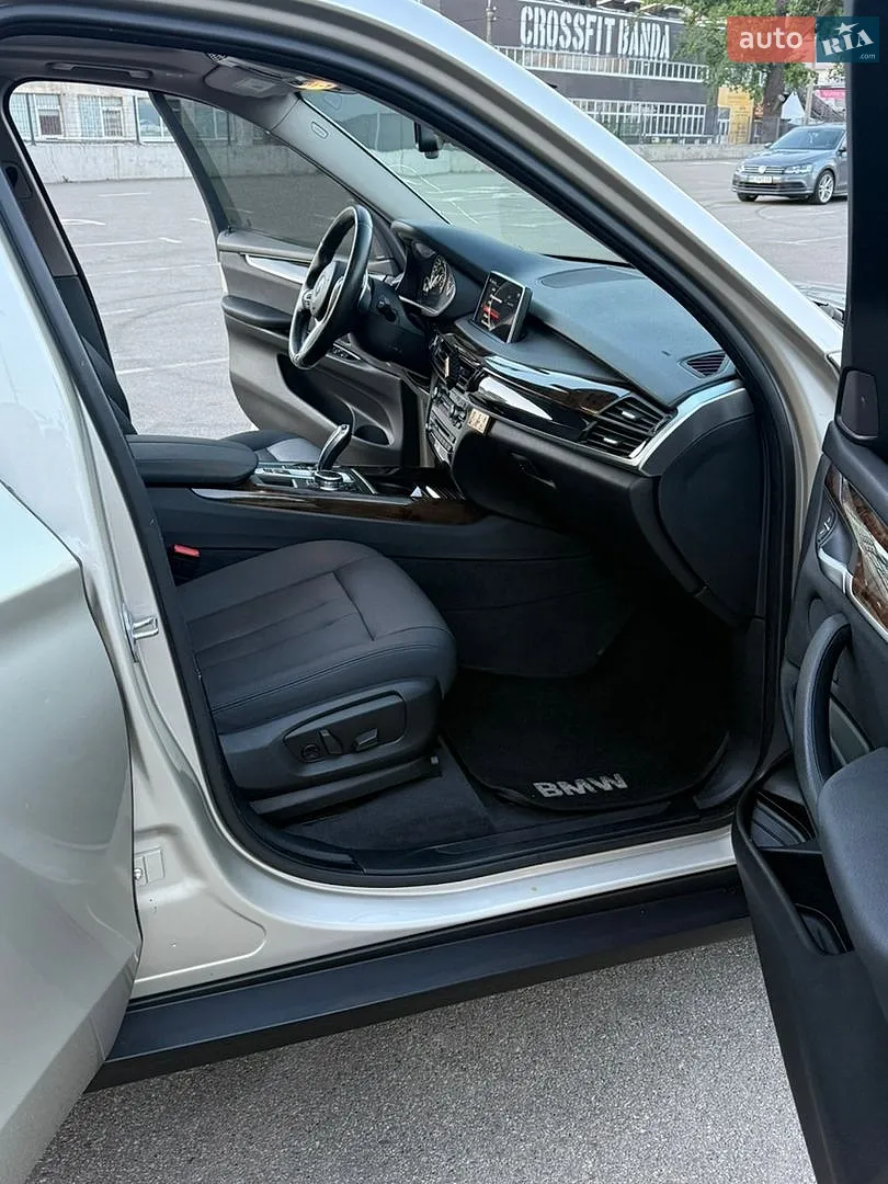 2015 BMW X5 - мініатюра 18