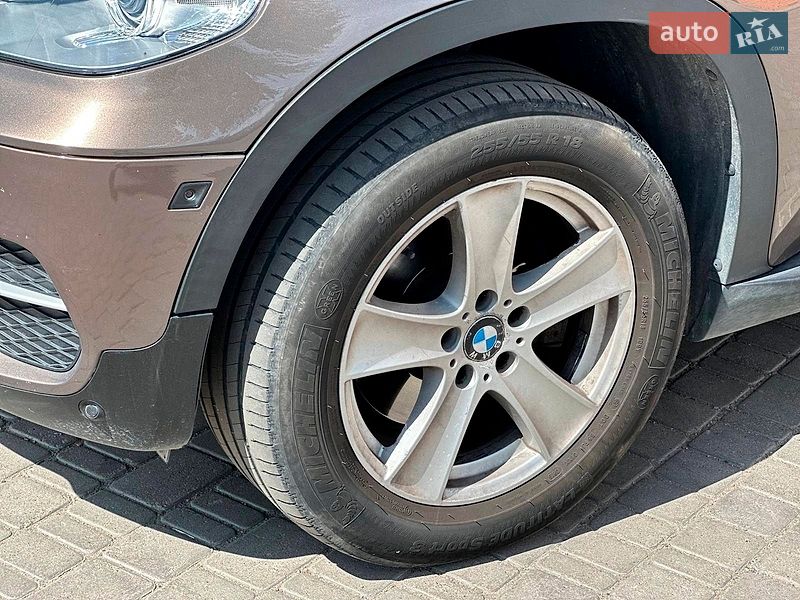 Позашляховик / Кросовер BMW X5 2012 в Одесі
