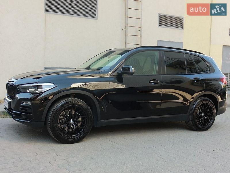 Внедорожник / Кроссовер BMW X5 2021 в Березане