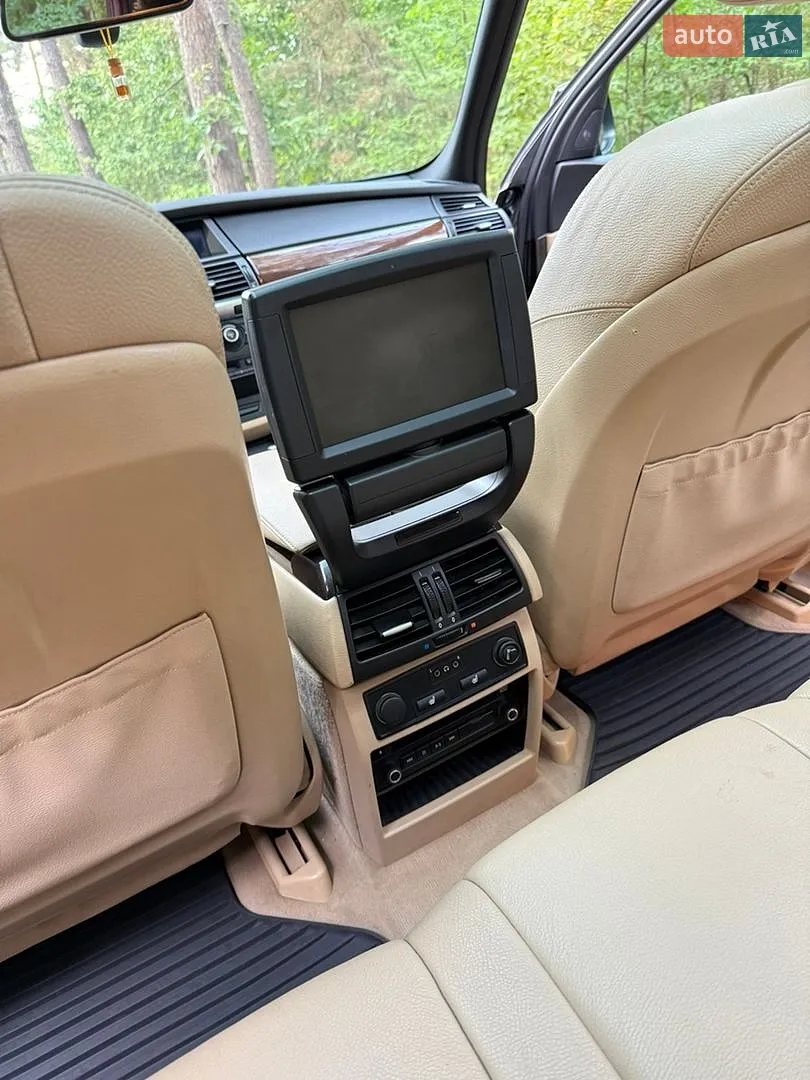 2010 BMW X5 - мініатюра 22