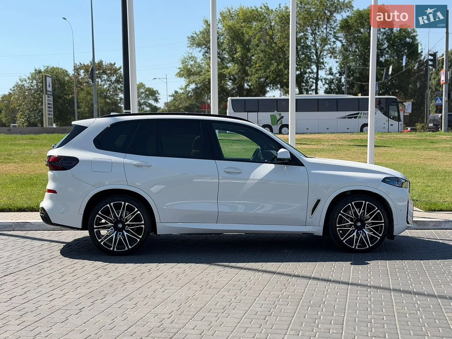 2021 BMW X5 - мініатюра 22