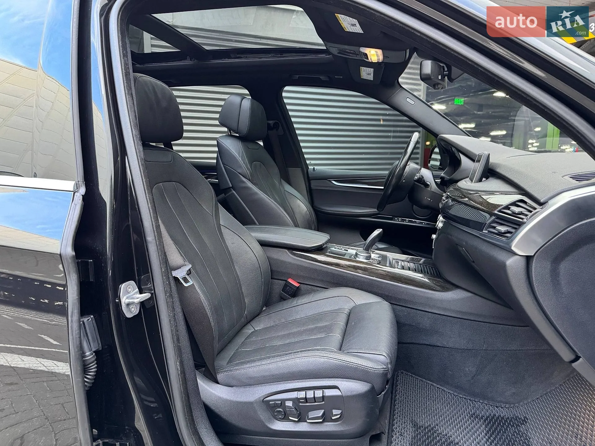 2017 BMW X5 - мініатюра 17