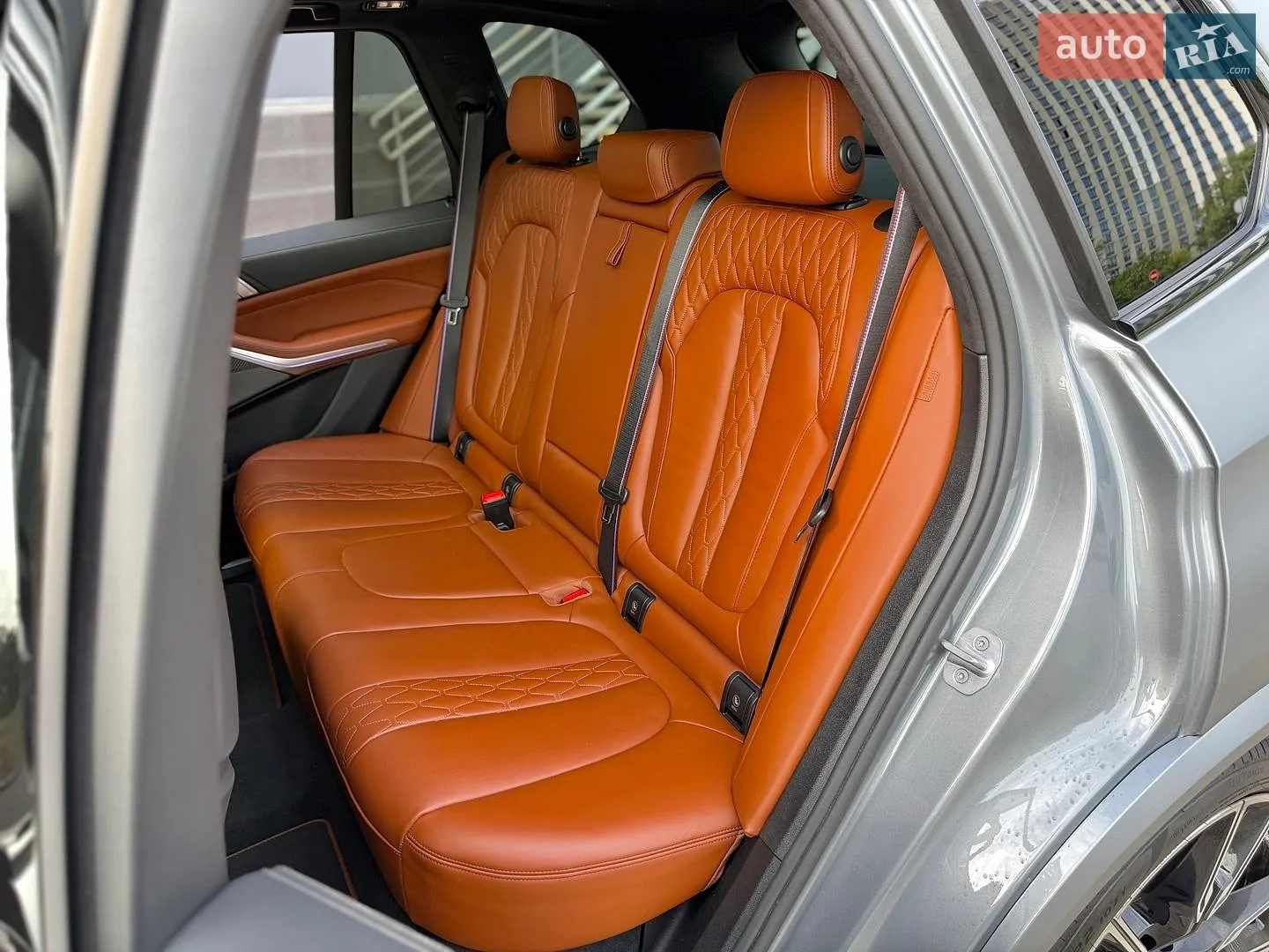 2025 BMW X5 - мініатюра 18