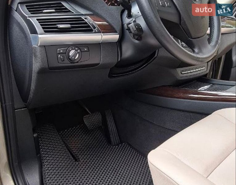 Внедорожник / Кроссовер BMW X5 2011 в Кропивницком