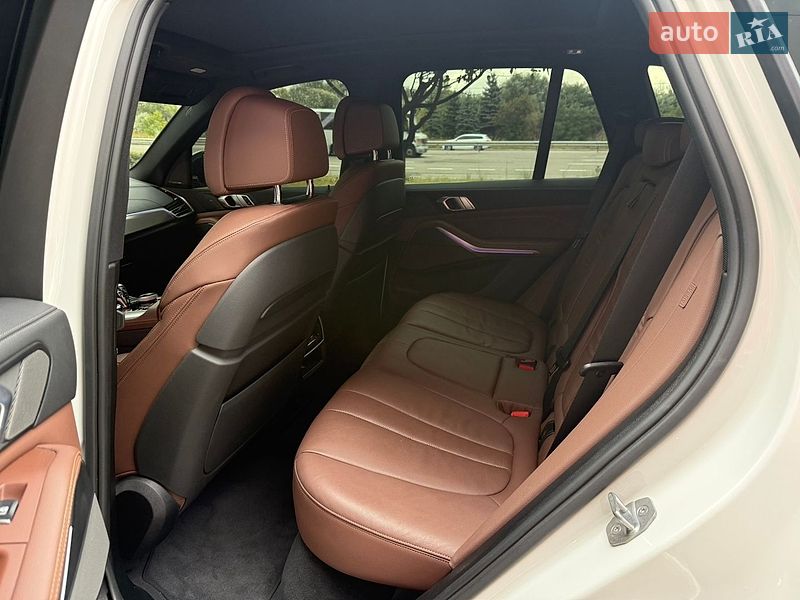 Внедорожник / Кроссовер BMW X5 2019 в Киеве