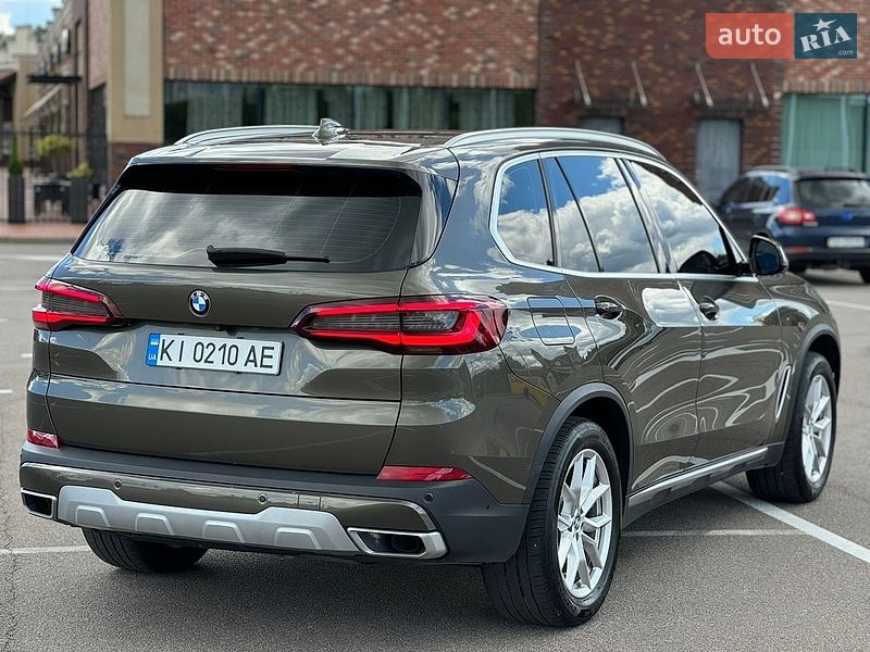 Внедорожник / Кроссовер BMW X5 2021 в Киеве