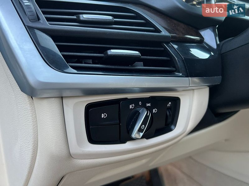 Внедорожник / Кроссовер BMW X5 2014 в Киеве