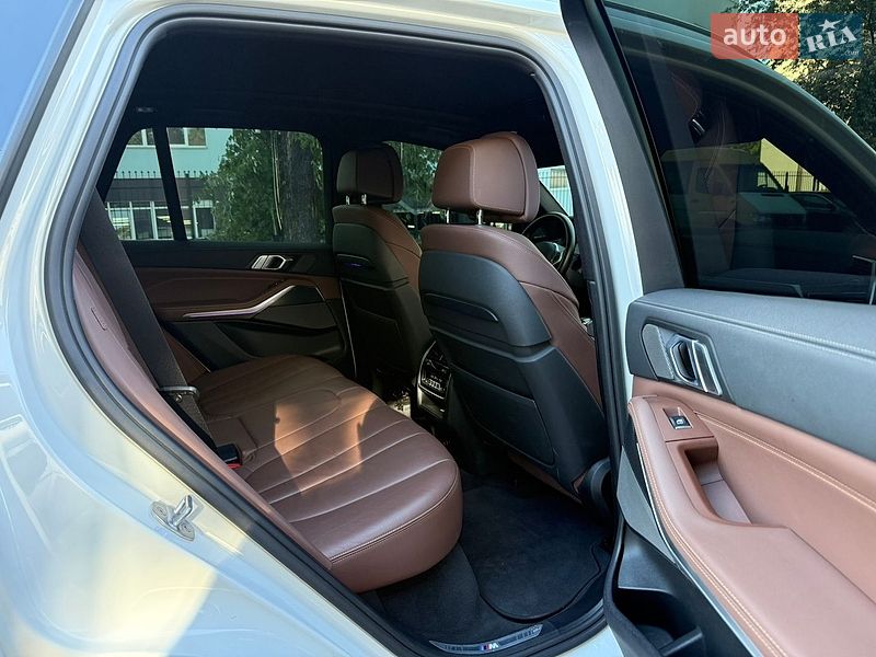 Внедорожник / Кроссовер BMW X5 2019 в Киеве