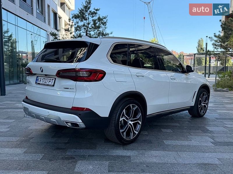 Внедорожник / Кроссовер BMW X5 2019 в Киеве
