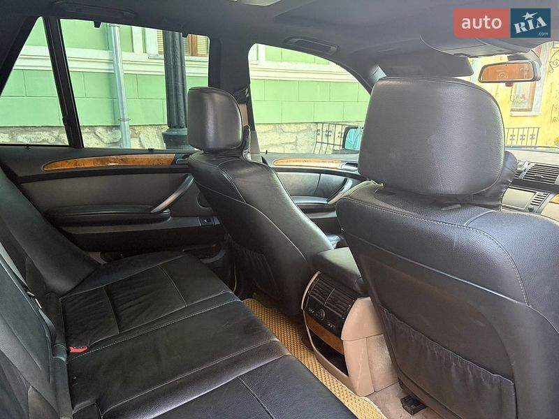 Внедорожник / Кроссовер BMW X5 2004 в Каменец-Подольском