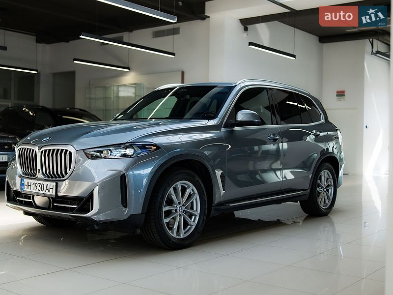 Внедорожник / Кроссовер BMW X5 2023 в Хмельницком
