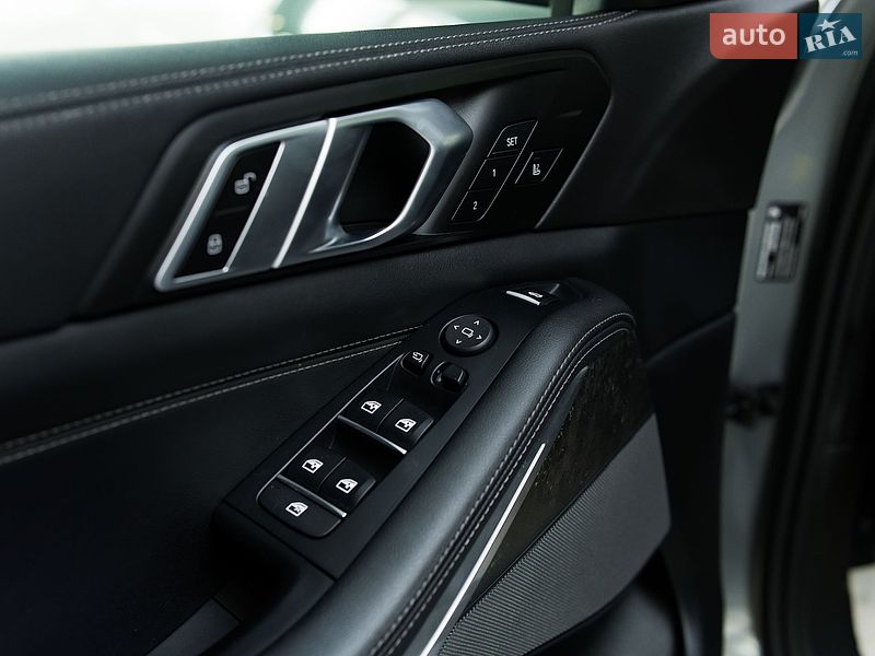 Внедорожник / Кроссовер BMW X5 2023 в Хмельницком