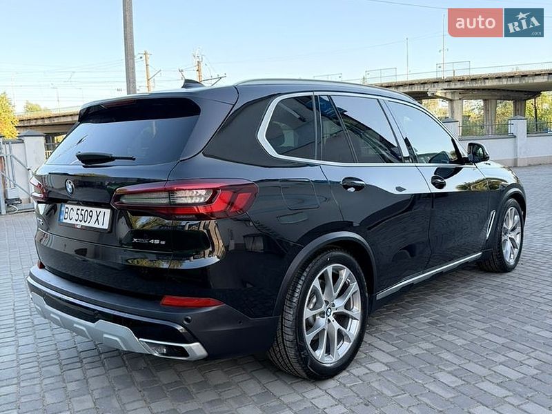 Внедорожник / Кроссовер BMW X5 2021 в Львове