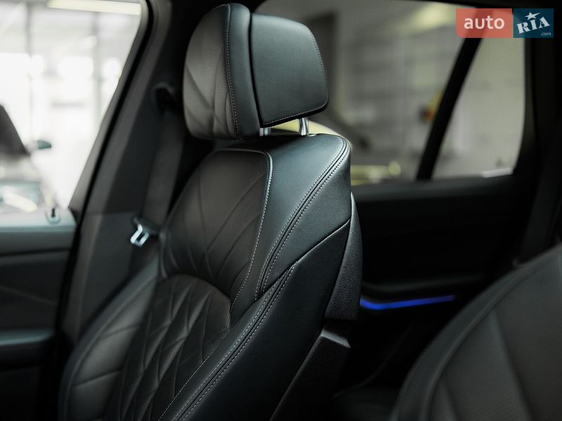 Внедорожник / Кроссовер BMW X5 2023 в Хмельницком