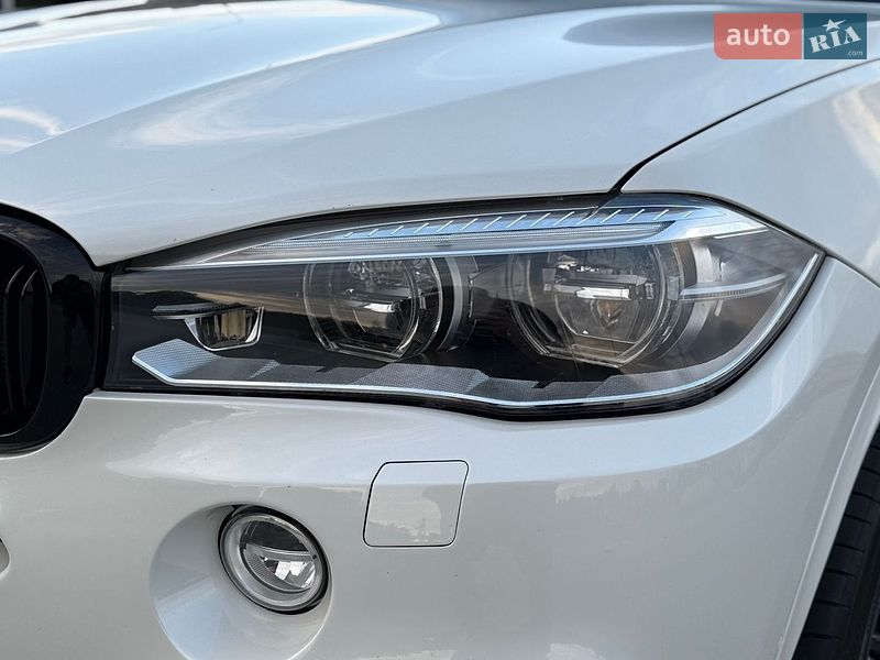 Внедорожник / Кроссовер BMW X5 2014 в Черновцах