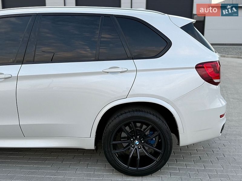 Внедорожник / Кроссовер BMW X5 2014 в Черновцах