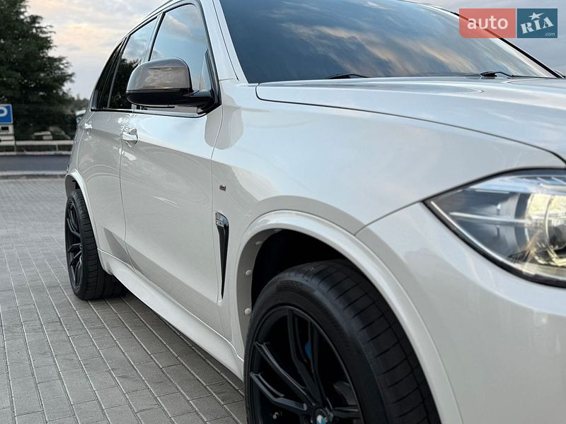 Внедорожник / Кроссовер BMW X5 2014 в Черновцах